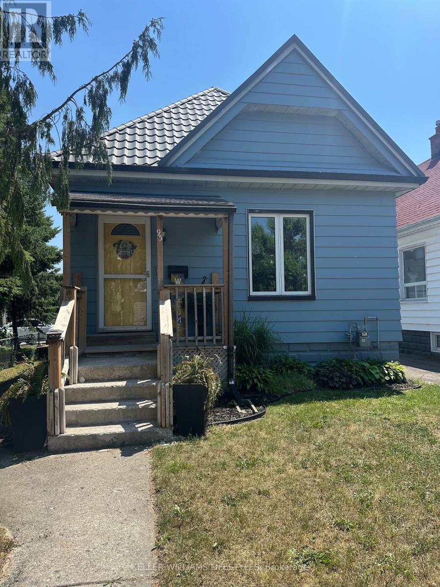 93 HOMAN STREET, London East (East M)