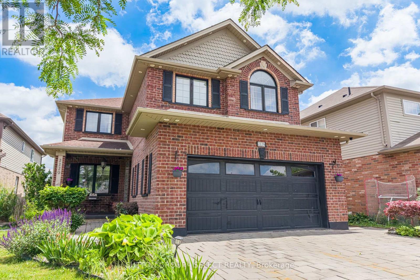 2229 CARDINAL COURT, London South (South U)