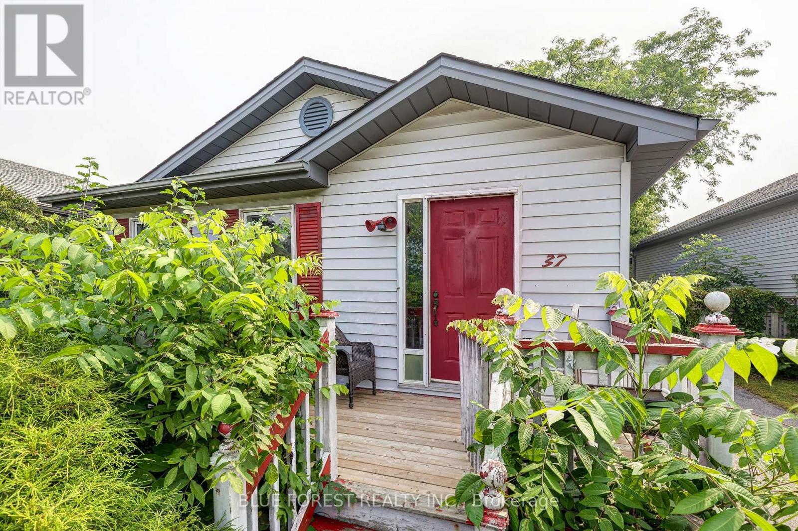 37 MELANIE DRIVE, Aylmer
