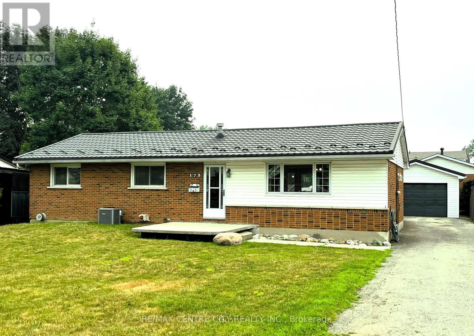 175 BANCROFT ROAD, London East (East I)