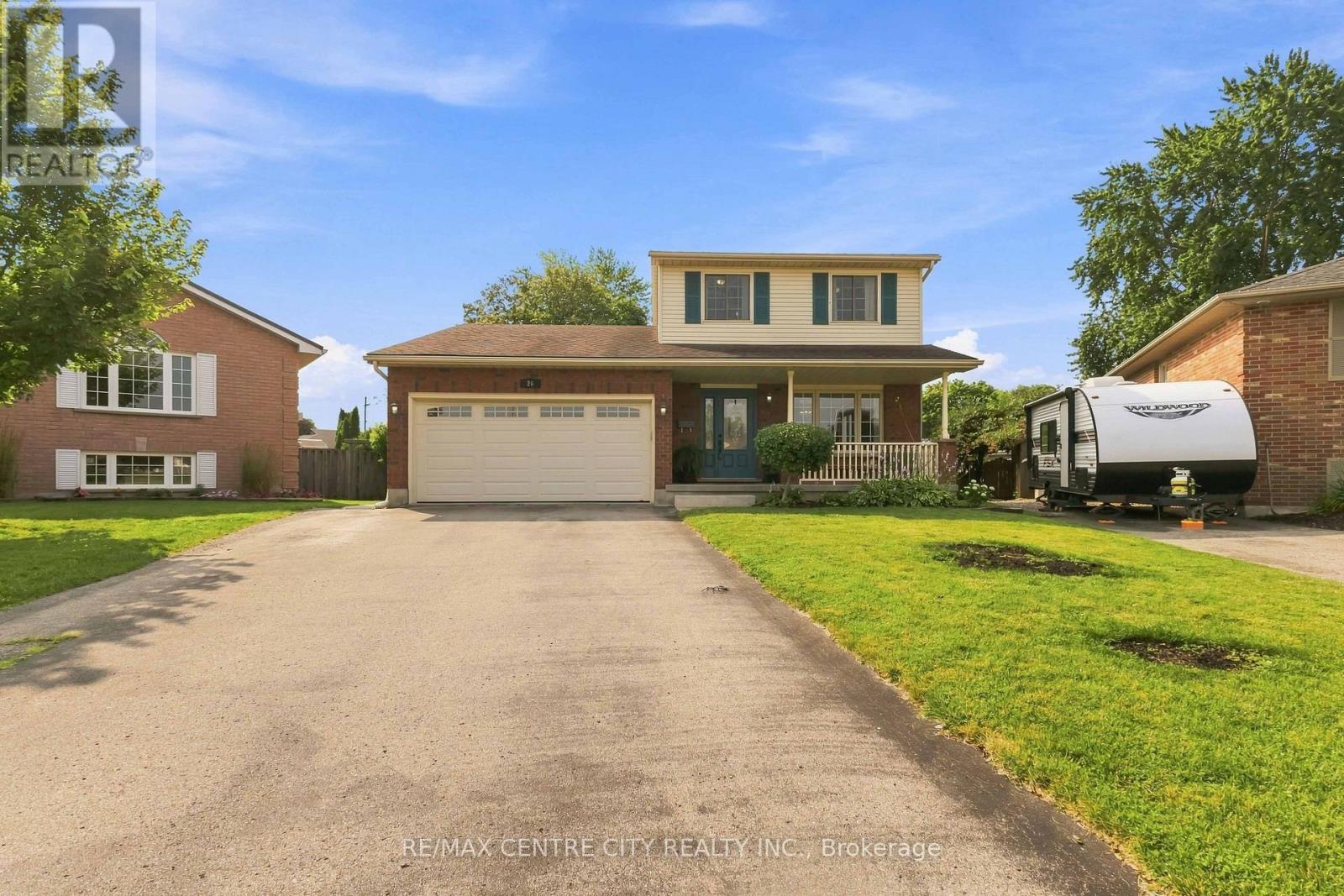 26 OLDEWOOD CRESCENT, St. Thomas