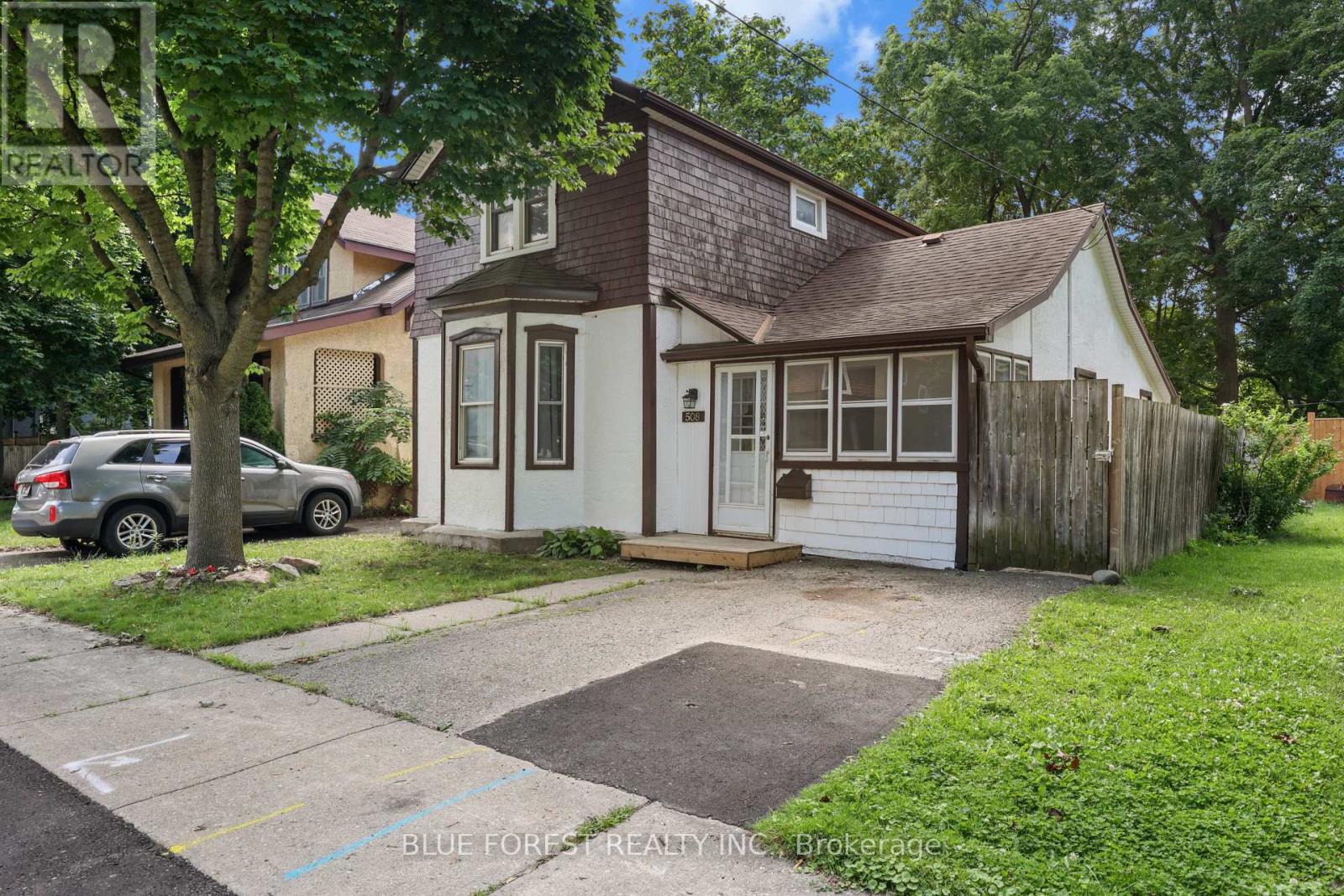 508 HATCH STREET, Woodstock (Woodstock - South)