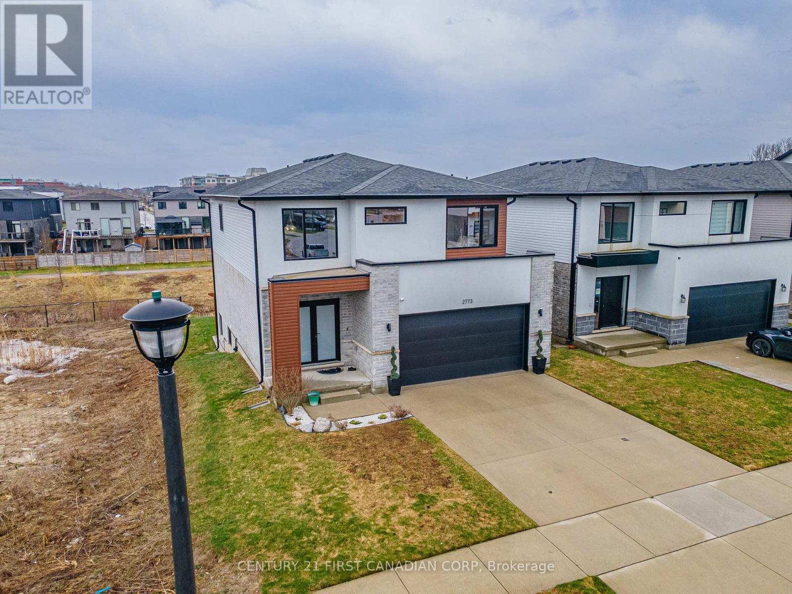 2773 HEARDCREEK TRAIL, London North (North S)
