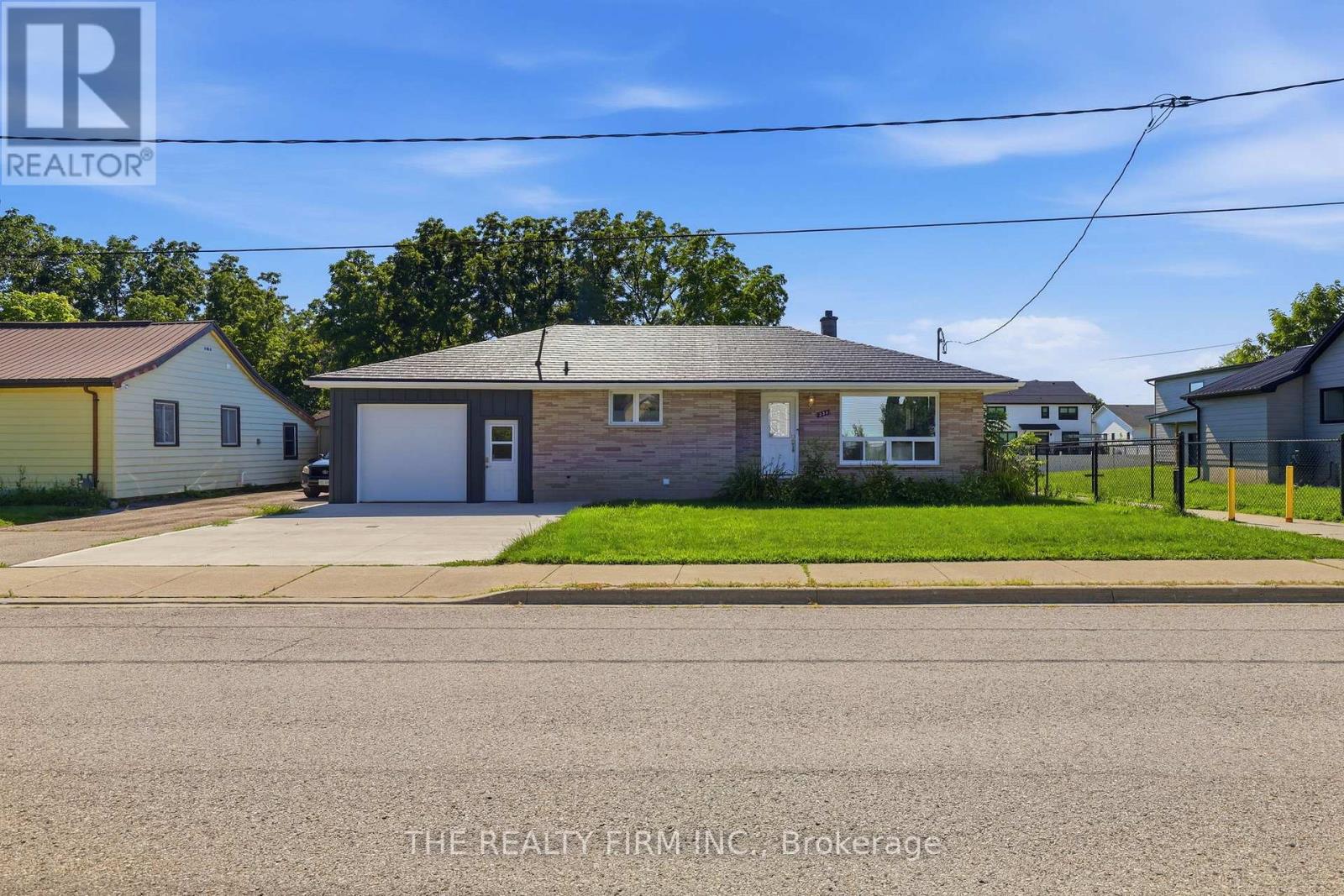 234 WEST STREET, Central Elgin (Belmont)