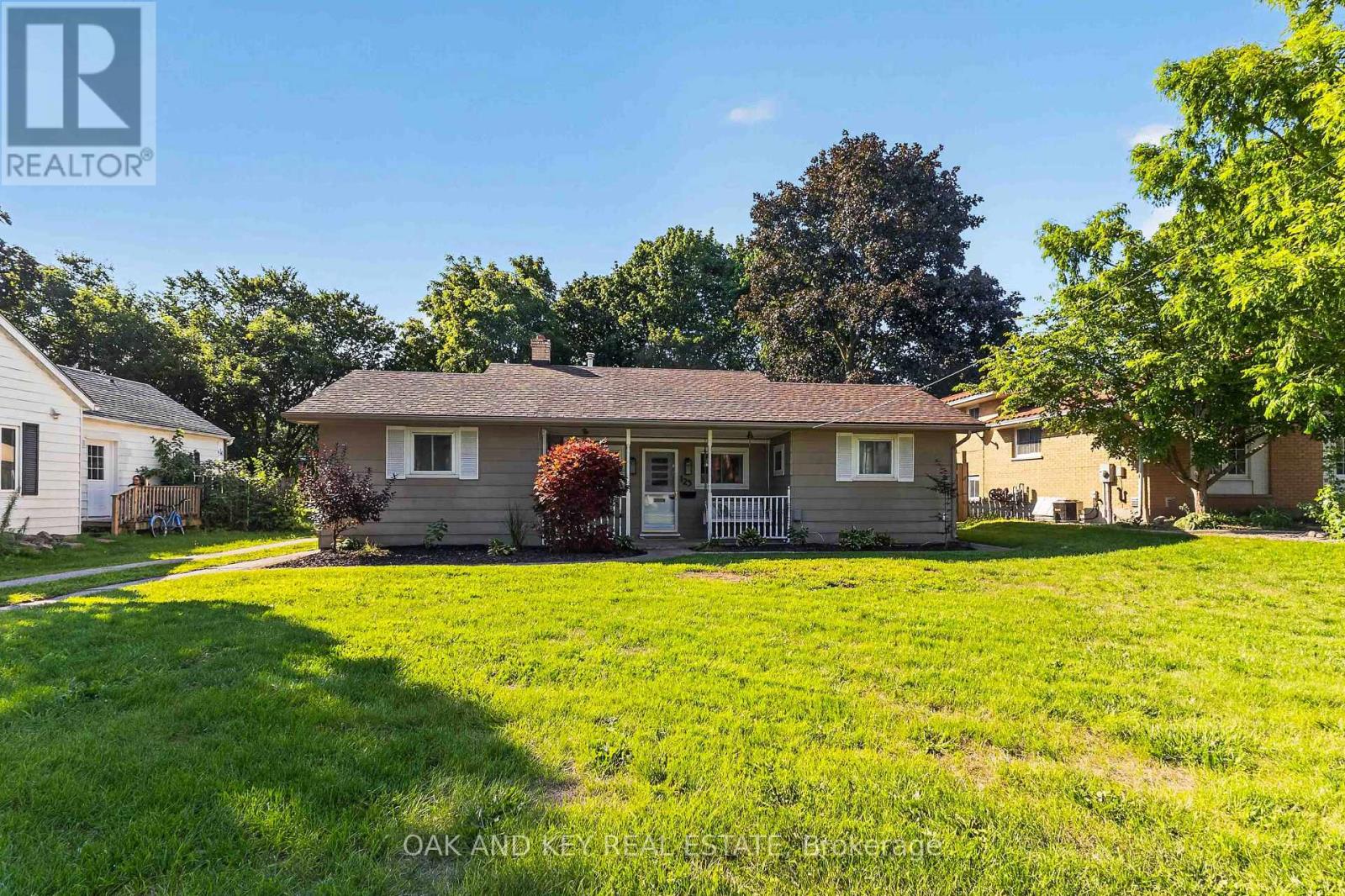 125 KEEFER STREET, Strathroy-Caradoc (SW)