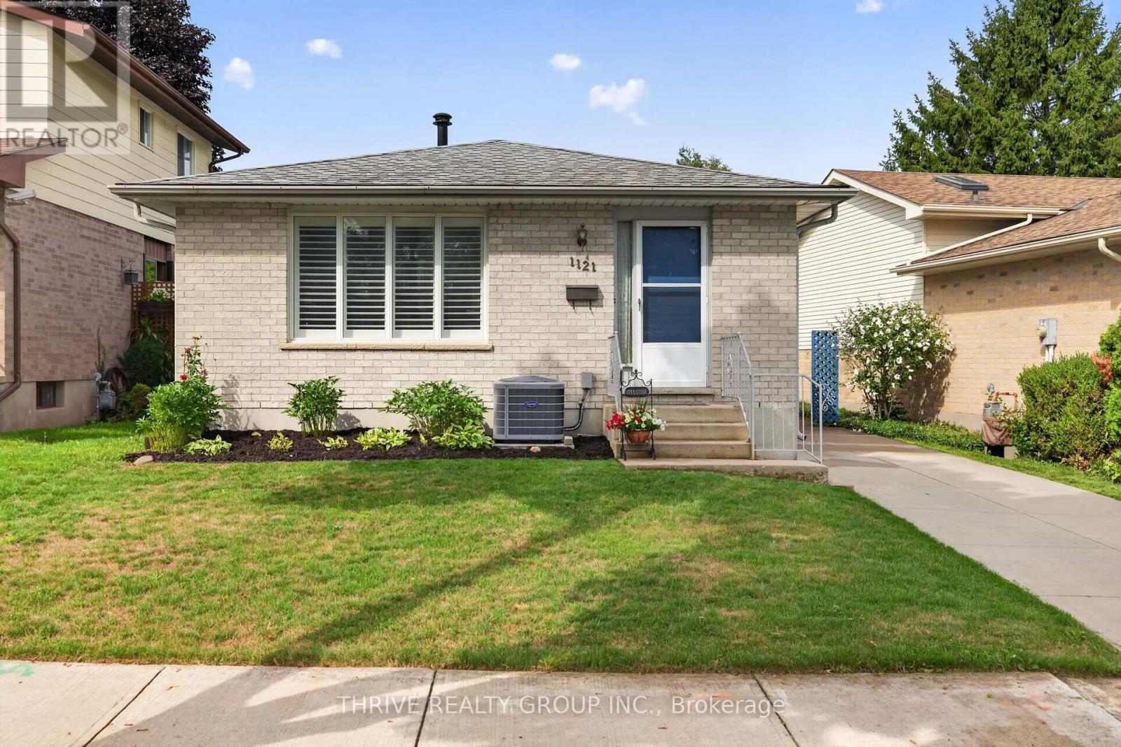 1121 GATEWOOD ROAD, London East (East A)