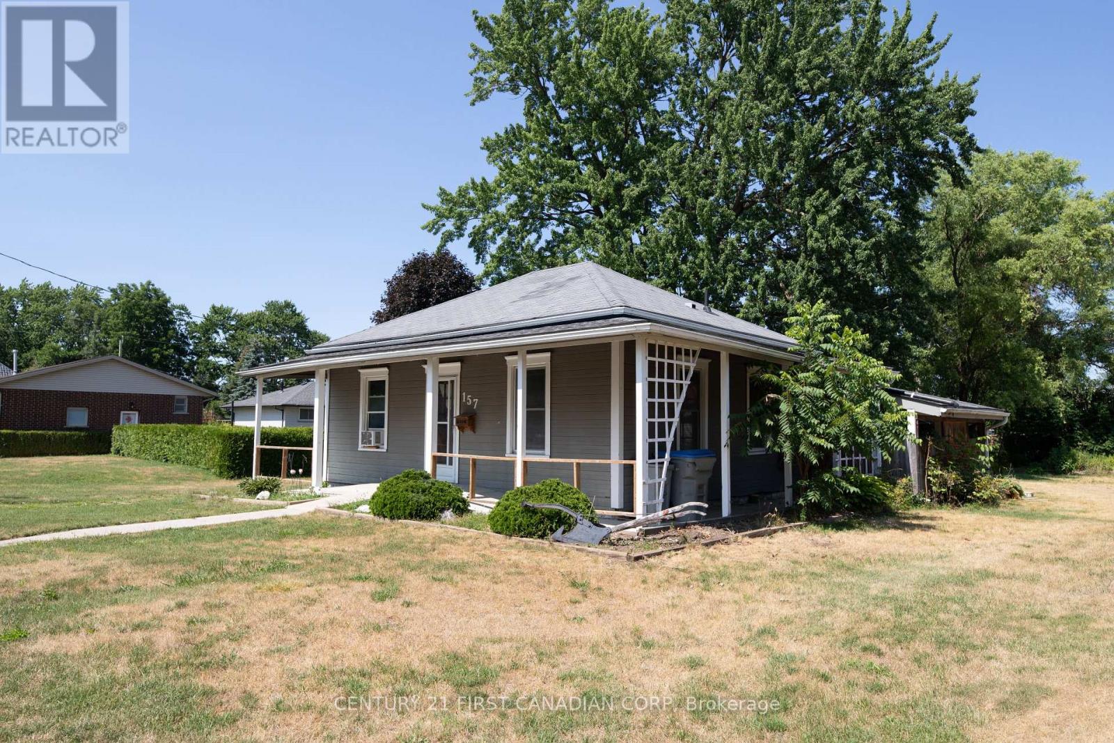 157 ADELAIDE STREET, Strathroy-Caradoc (SW)