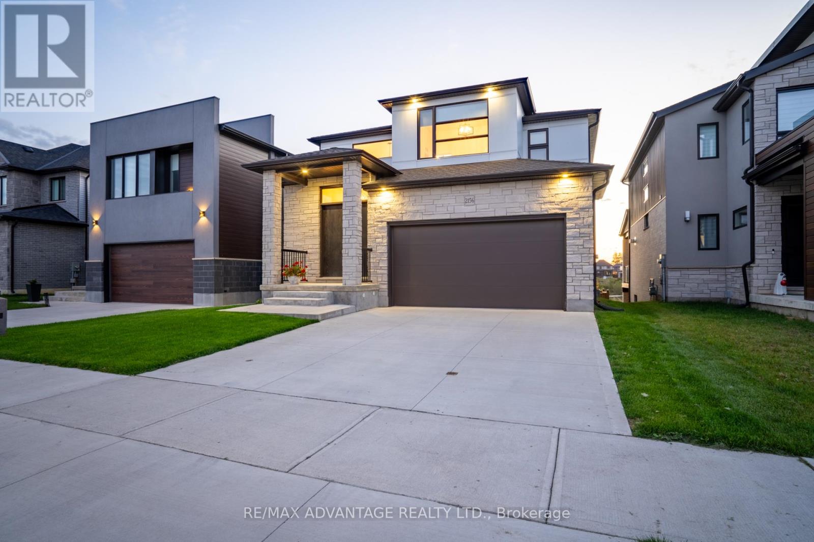 2156 TOKALA TRAIL, London North (North S)