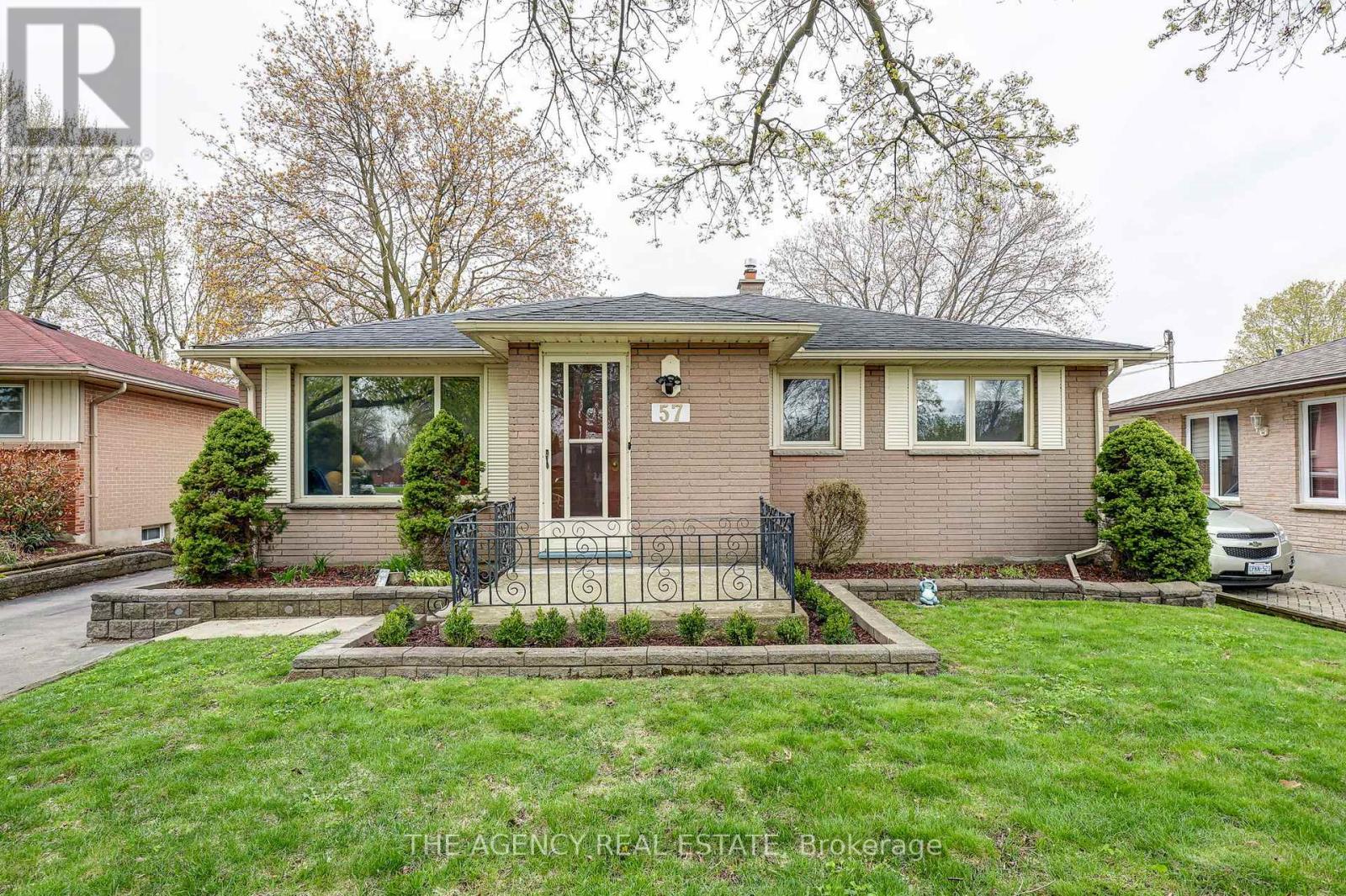 57 LAURENTIAN DRIVE S, London East (East O)
