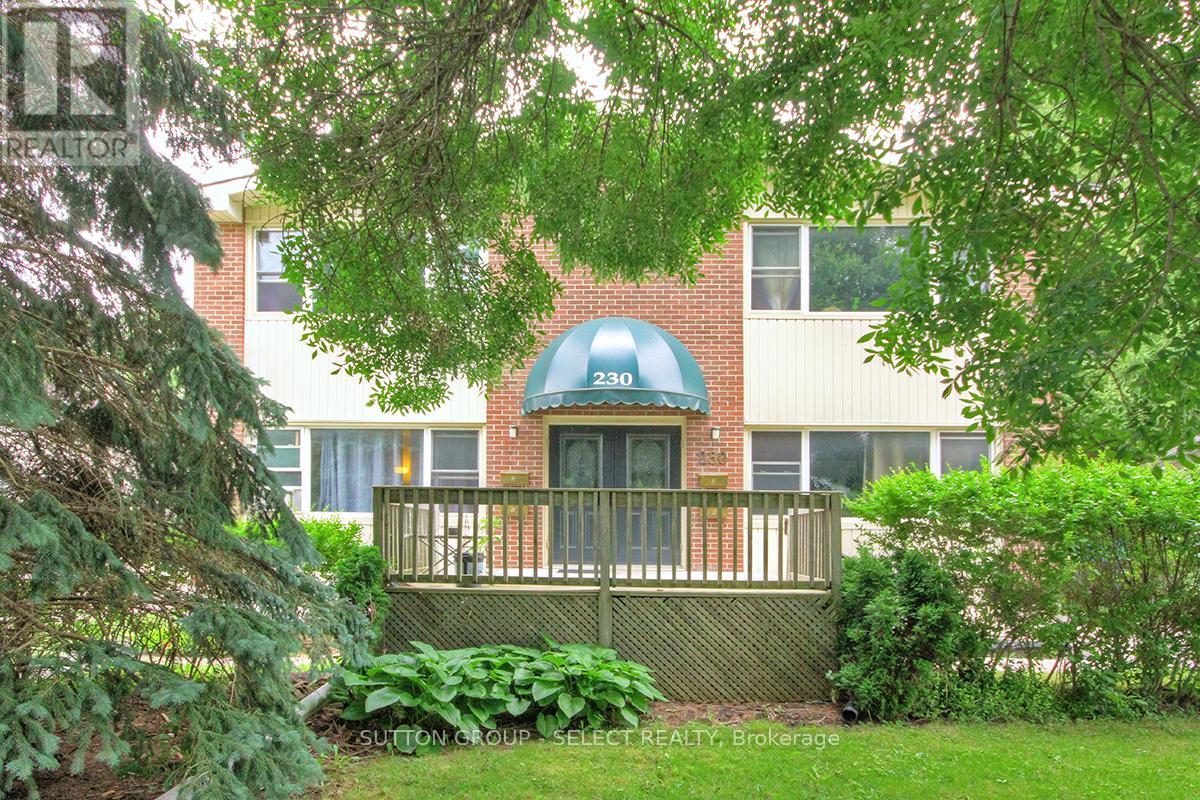 230 EMERY STREET E, London South (South F)