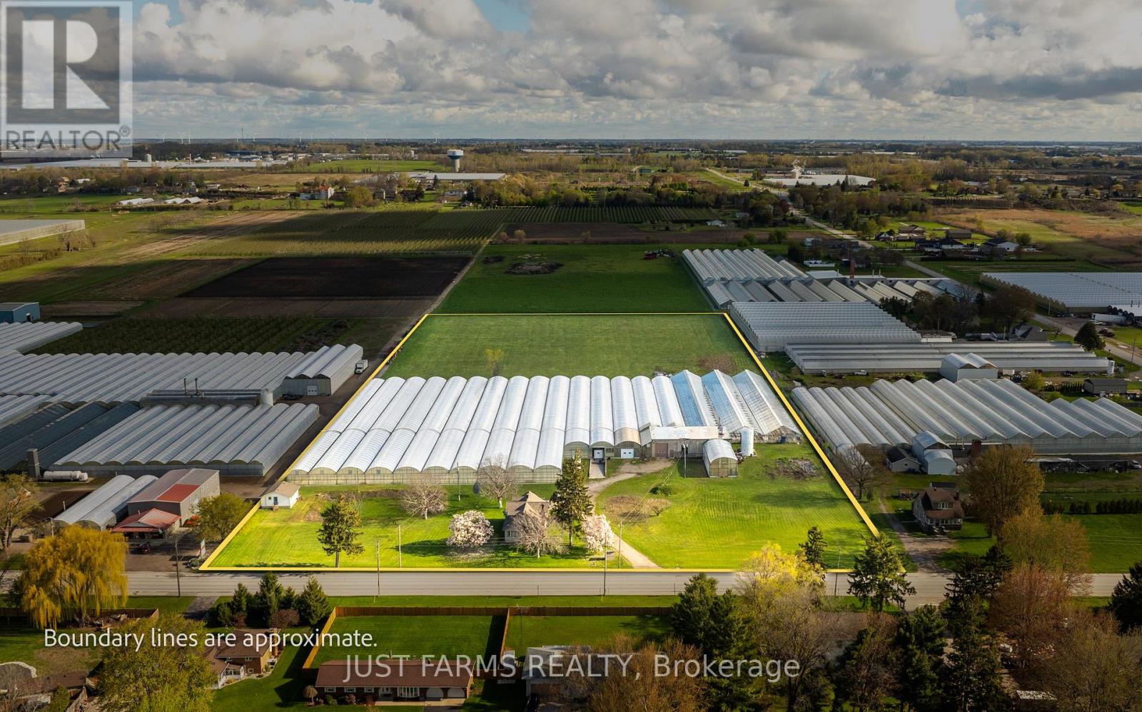 3036 SEACLIFF DRIVE, Kingsville