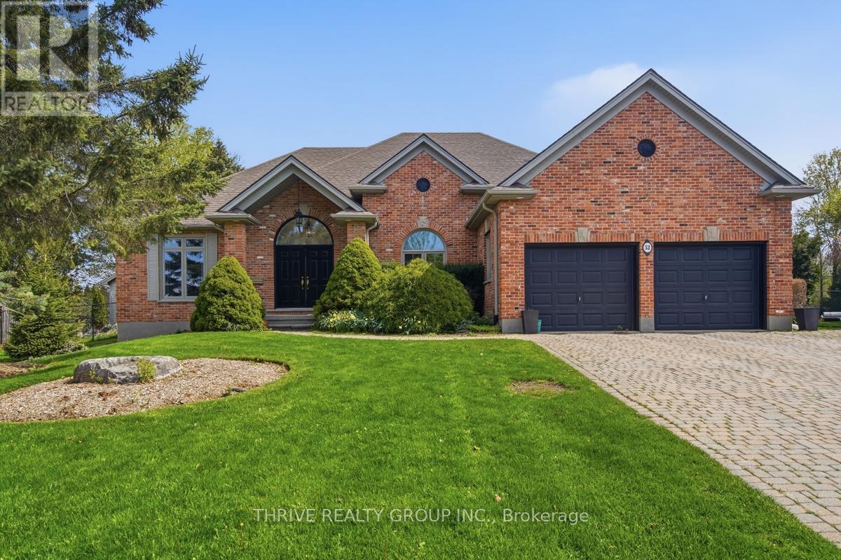 52 WYNFIELD LANE, Middlesex Centre (Melrose)