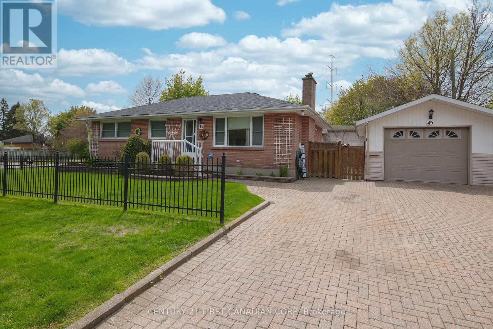 45 MANITOULIN DRIVE, London East (East O)