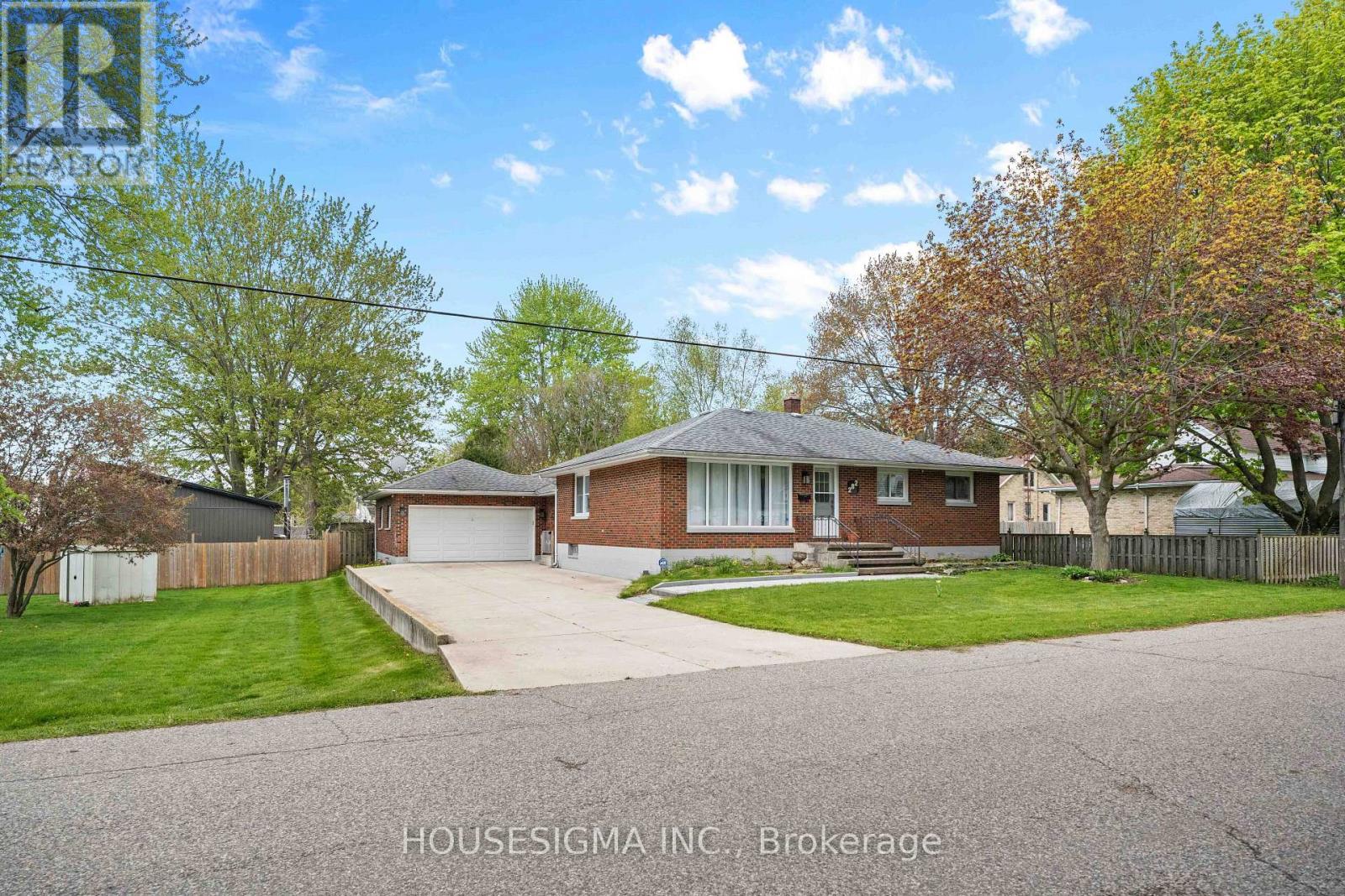 282 MARY STREET, West Elgin (West Lorne)