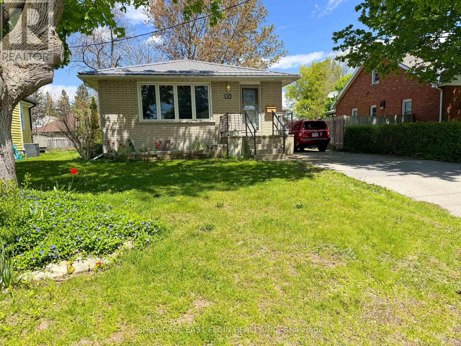 21 CLARENCE STREET, Aylmer