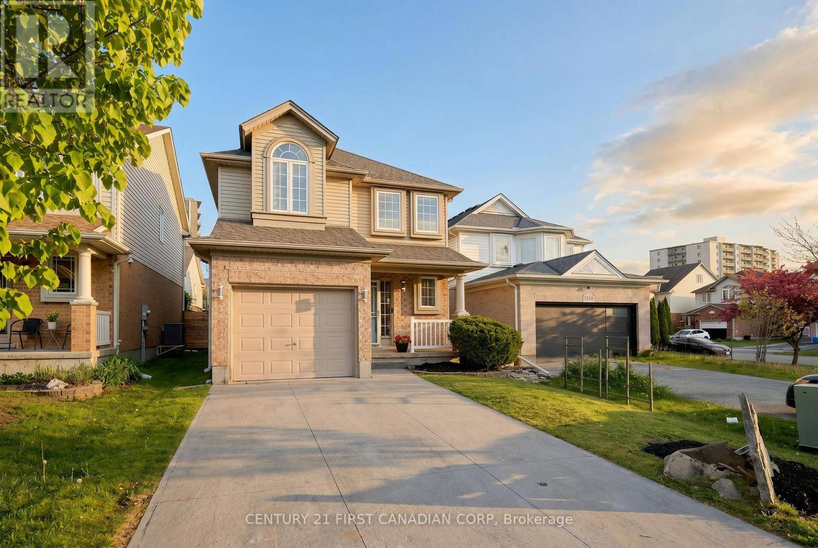812 SANDCHERRY STREET, London North (North M)