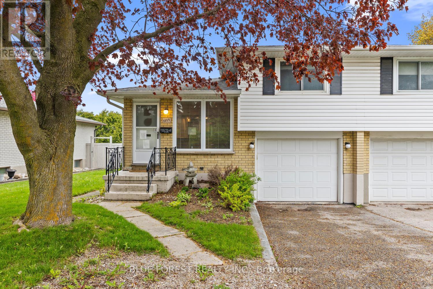 1117 BYRON BASELINE ROAD, London South (South B)