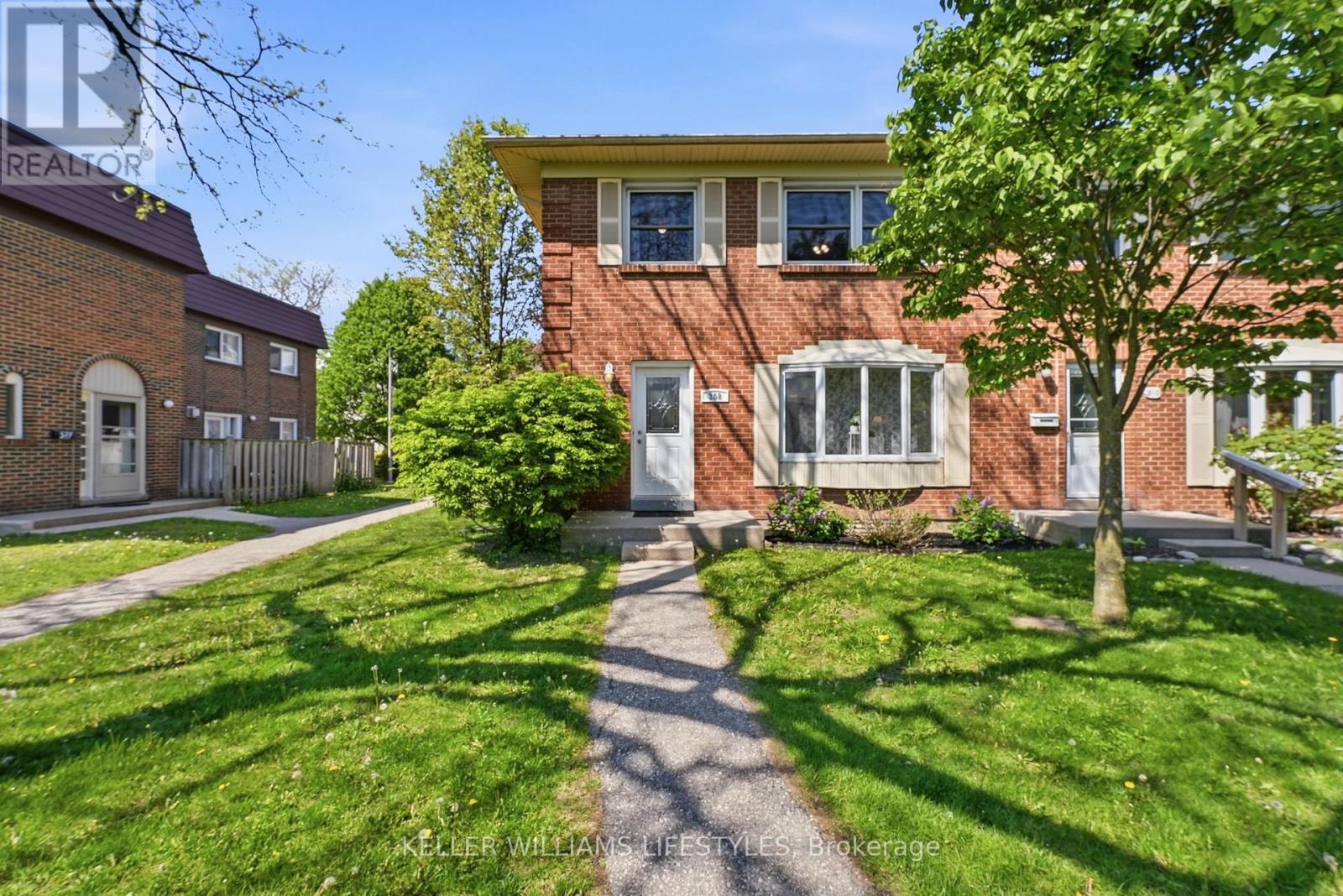 308 HOMESTEAD COURT, London North (North F)