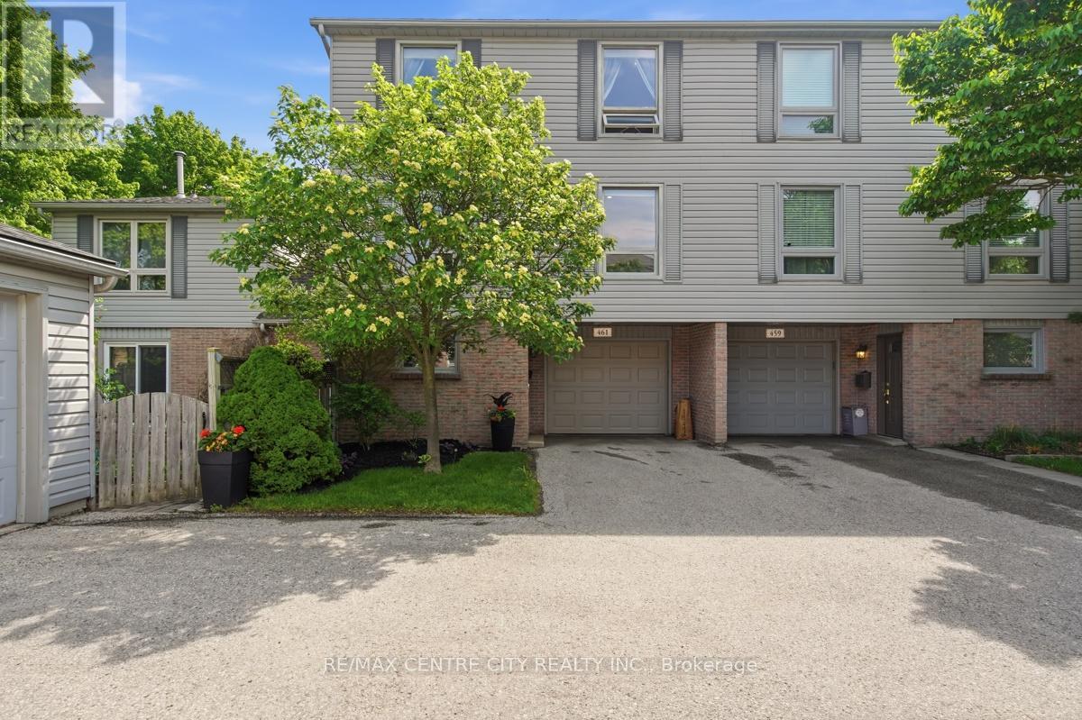461 EVERGLADE CRESCENT, London North (North P)