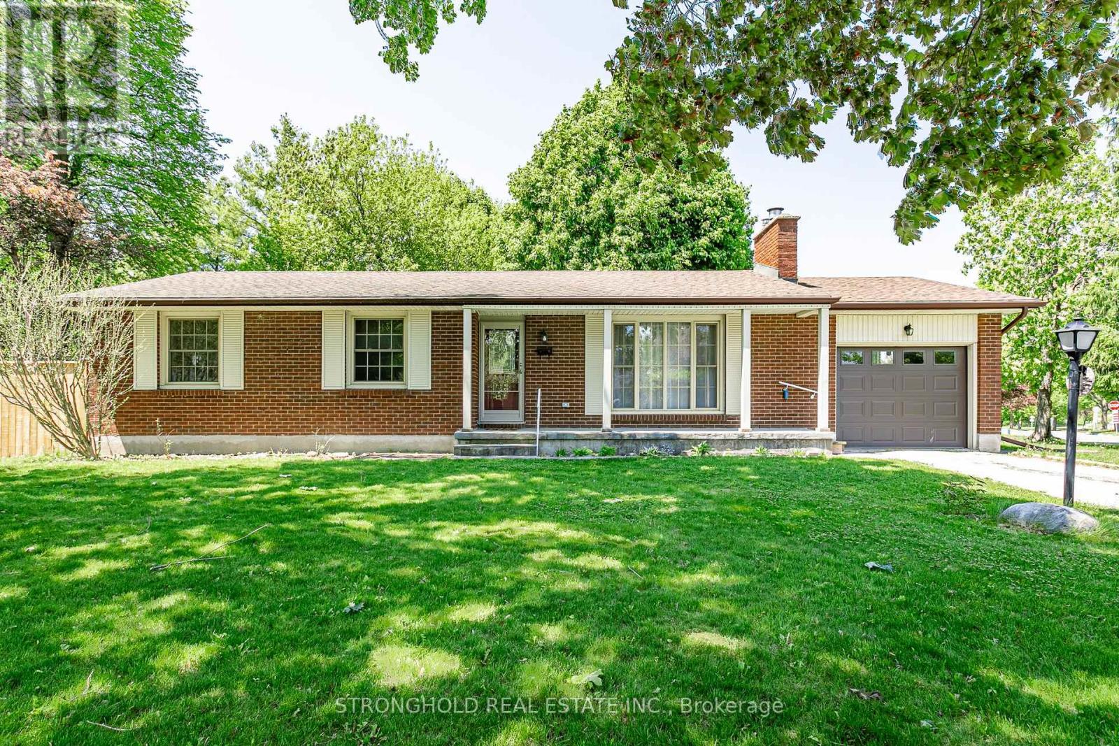 91 BLACKACRES BOULEVARD, London North (North F)