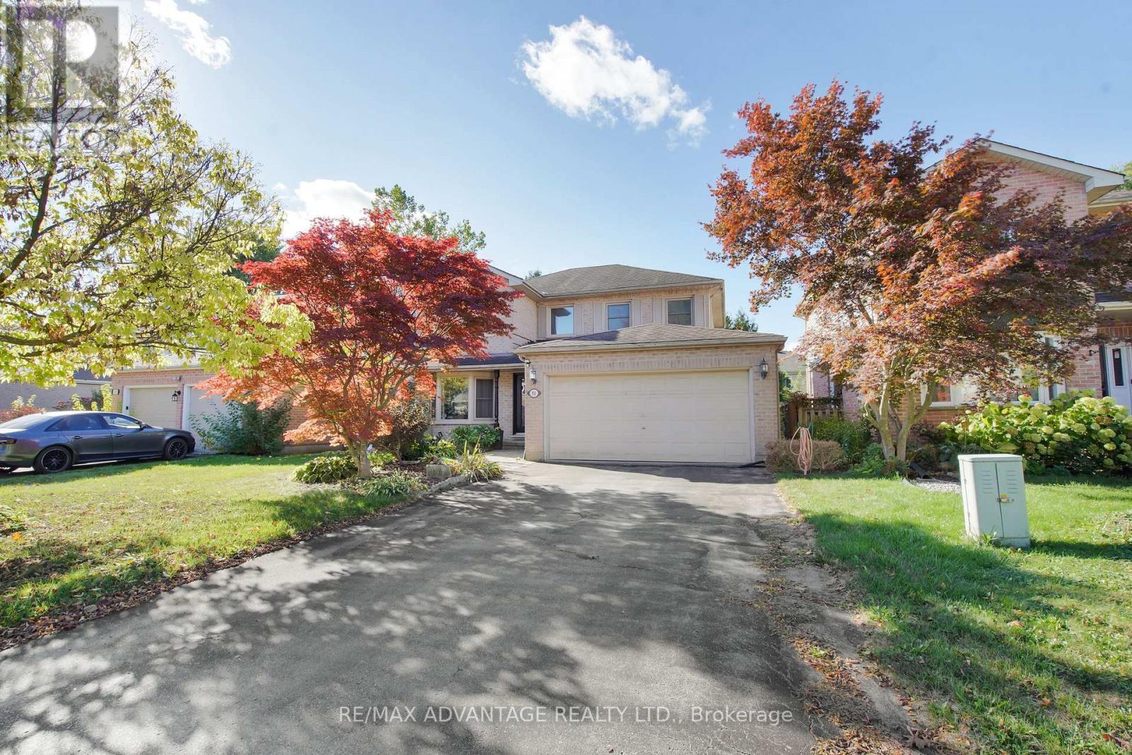 51 LAUREL CRESCENT, London North (North M)