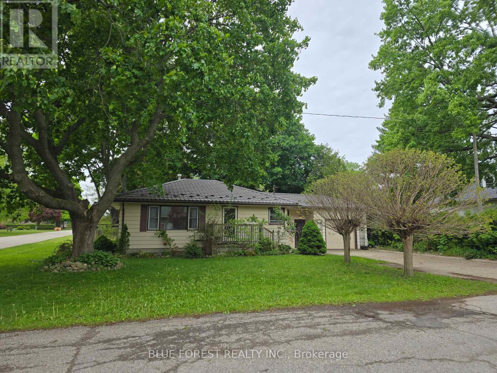 234 FLORA STREET, West Elgin (Rodney)