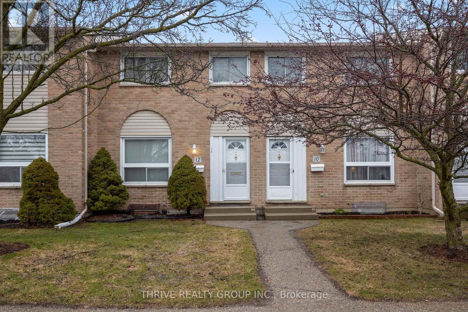 12 - 210 CARLYLE DRIVE, London East (East I)