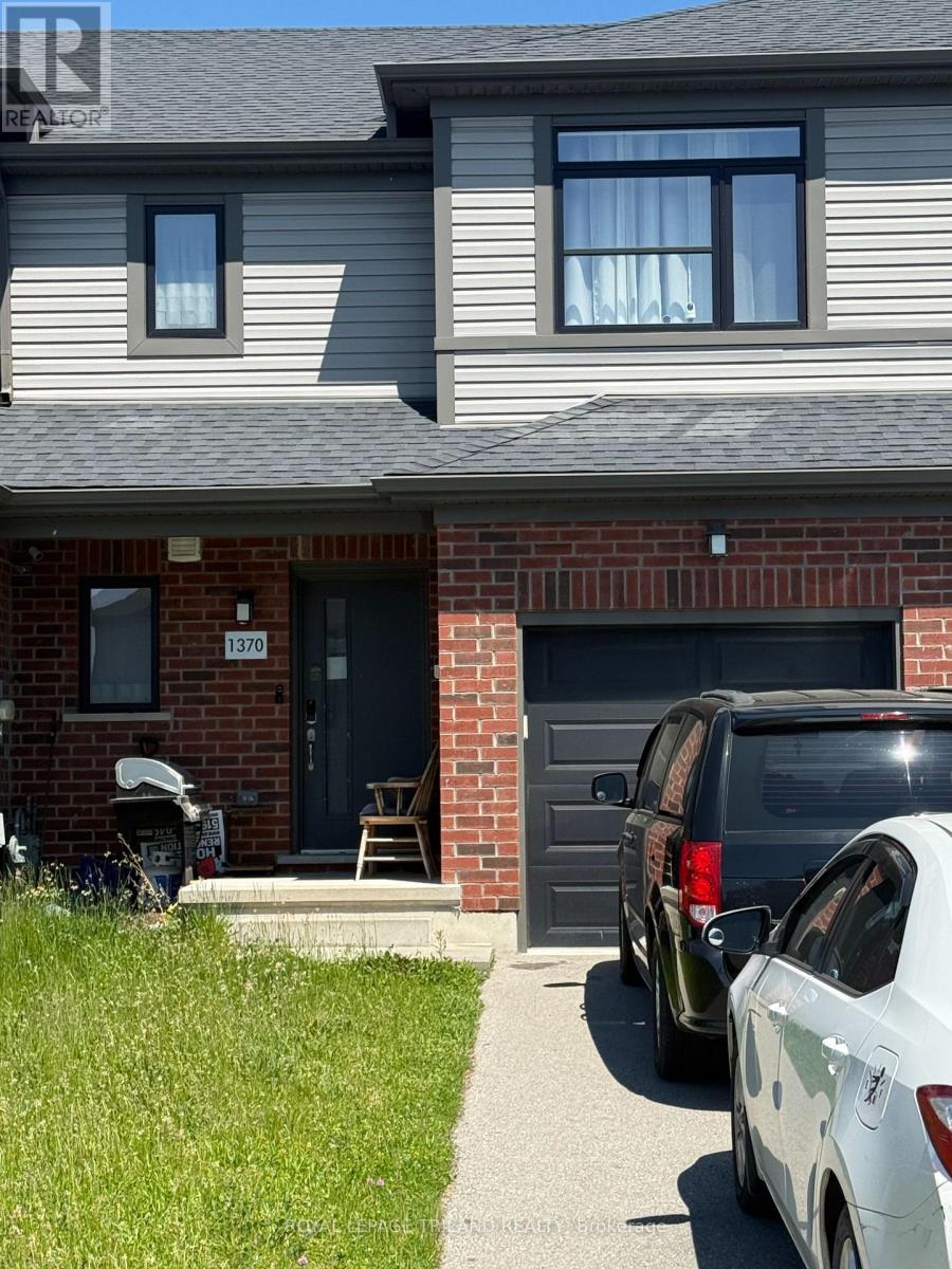 1370 MICHAEL CIRCLE, London East (East D)