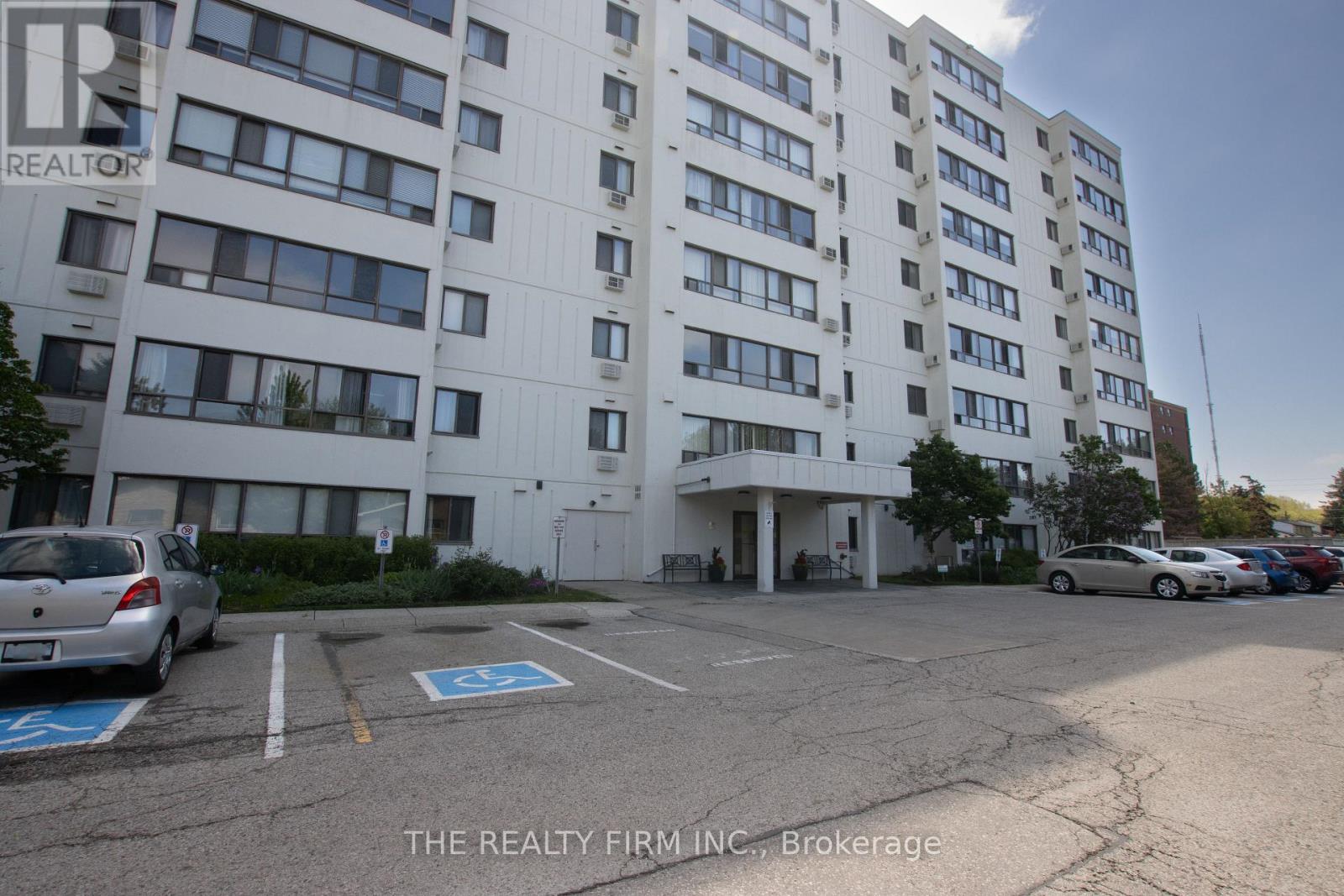 403 - 135 BASELINE ROAD W, London South (South D)