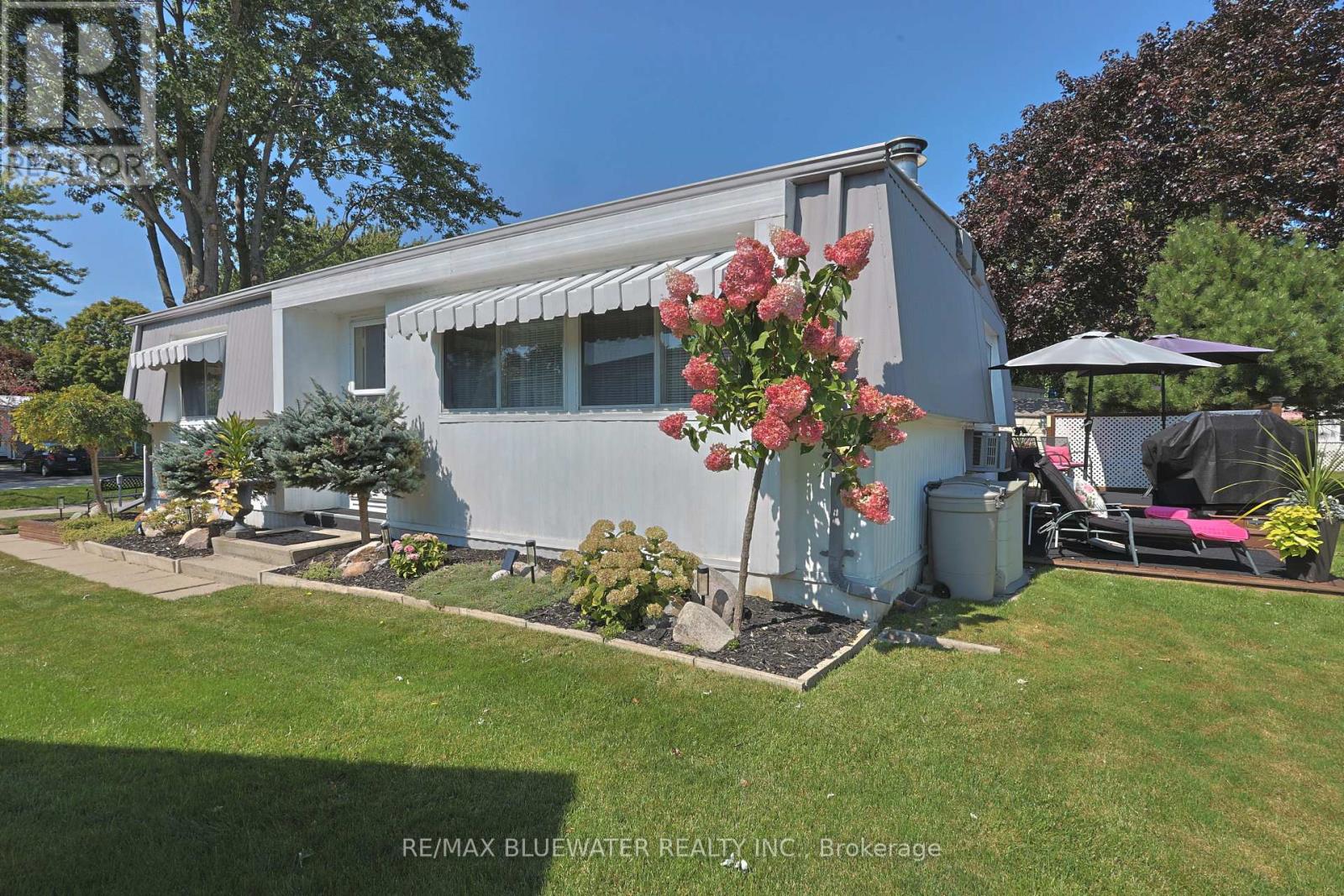 208 BILTMORE DRIVE, South Huron (Stephen)