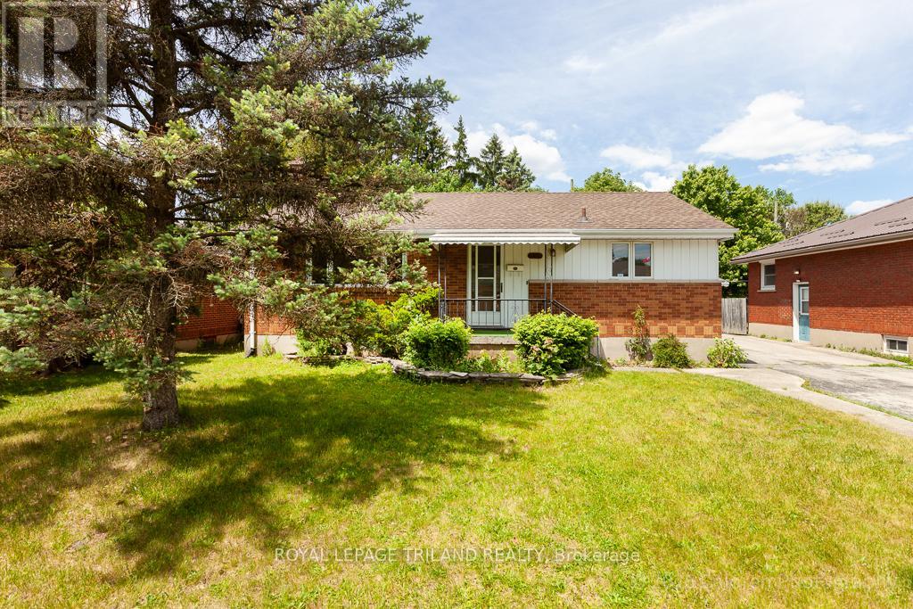 227 ELLSWORTH AVENUE, London East (East O)