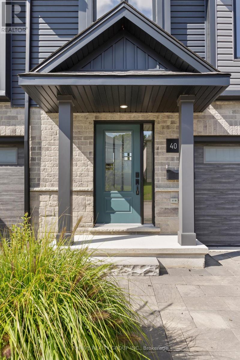 40 - 2261 LINKWAY BOULEVARD, London South (South A)