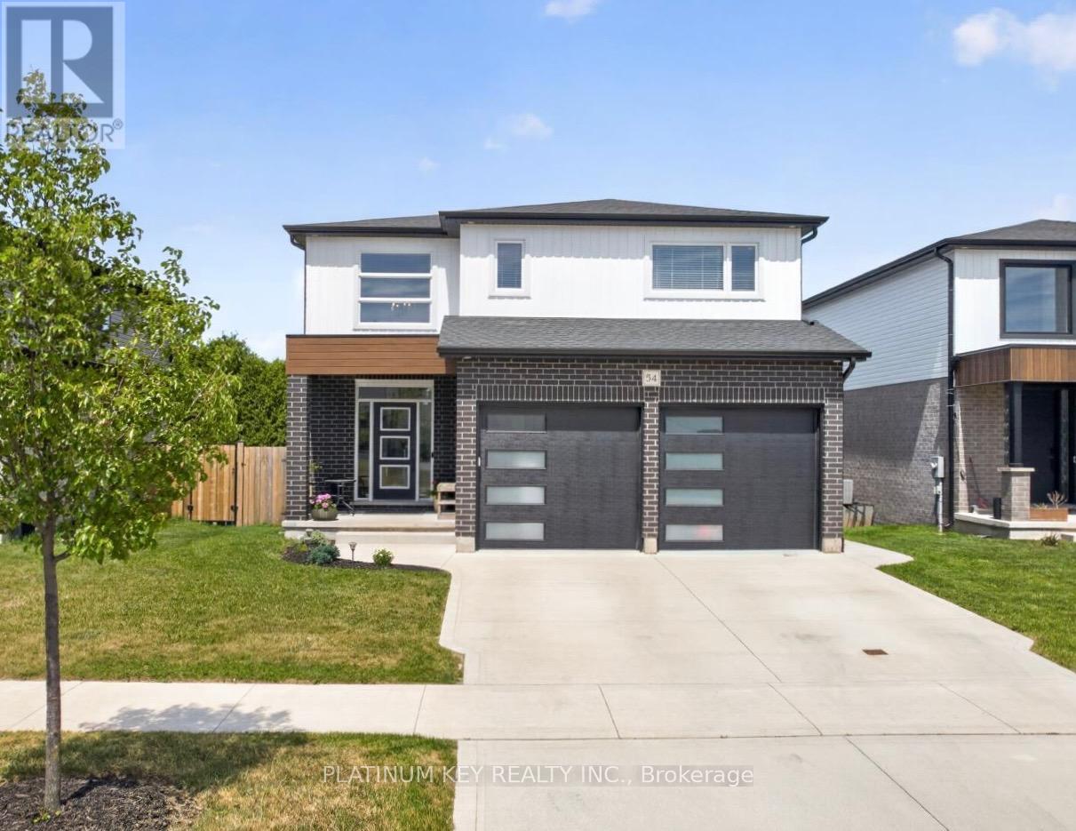 54 MCNEIL STREET, Strathroy-Caradoc (Mount Brydges)
