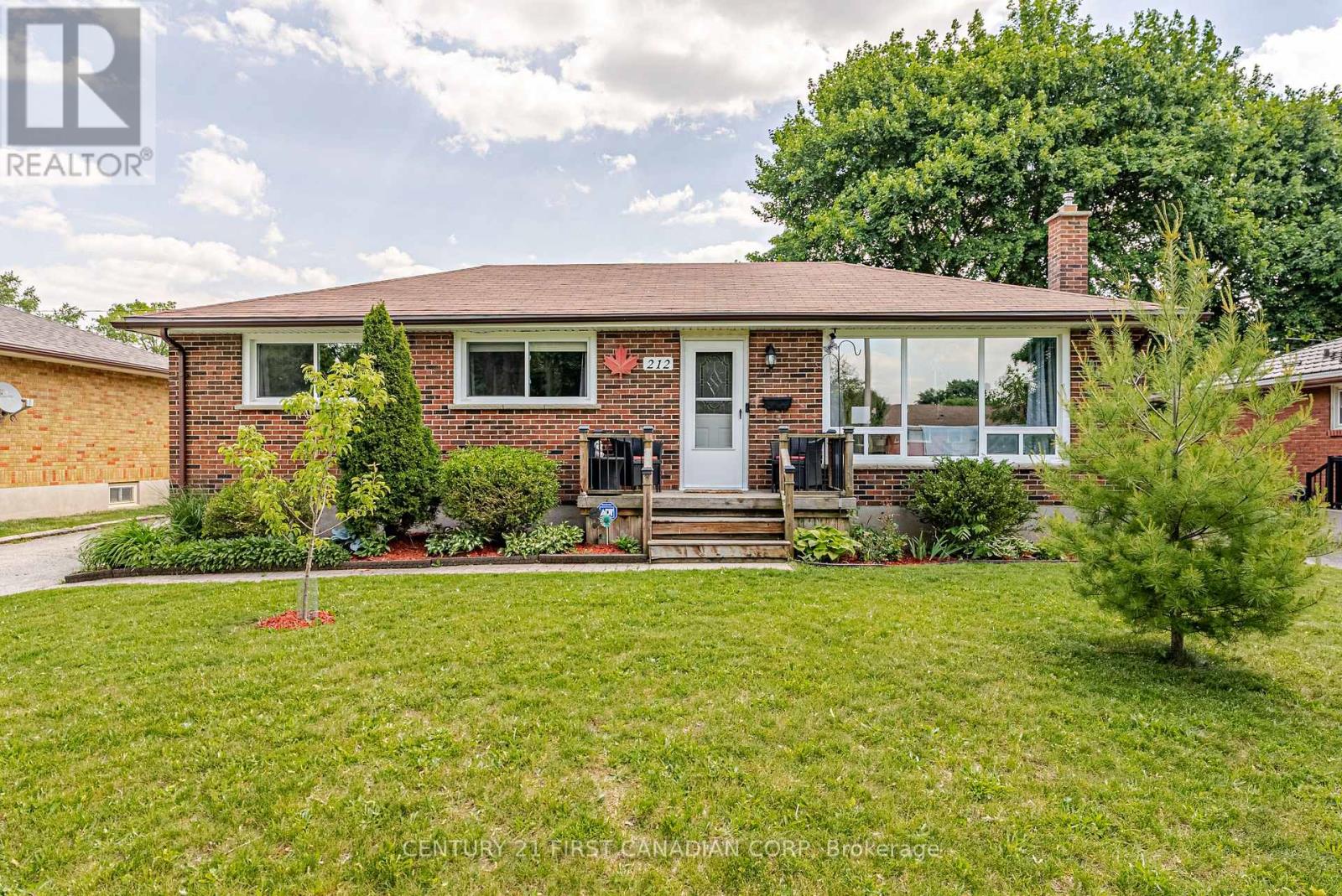 212 KING EDWARD AVENUE, London South (South J)