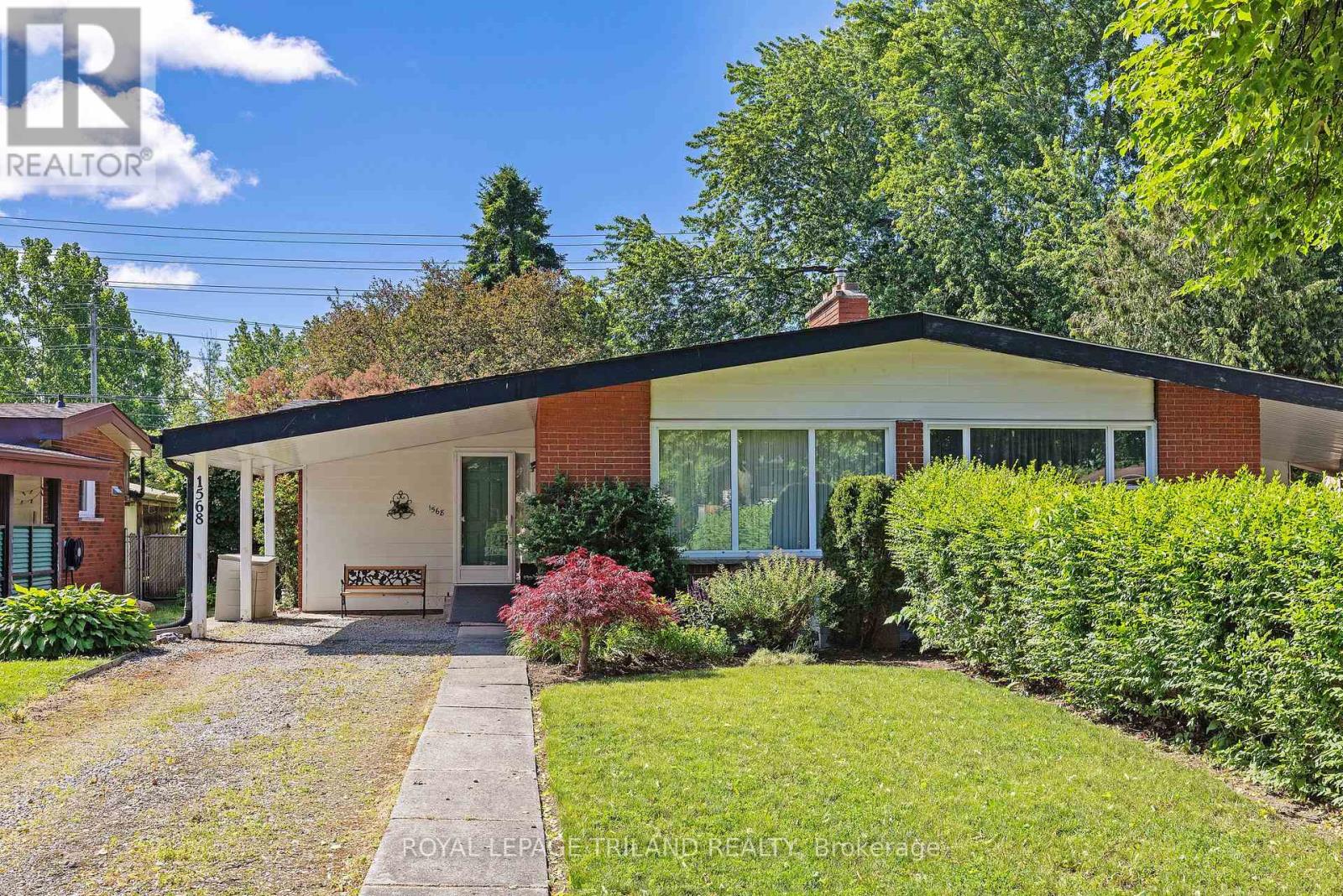 1568 NAIRN AVENUE, London East (East D)