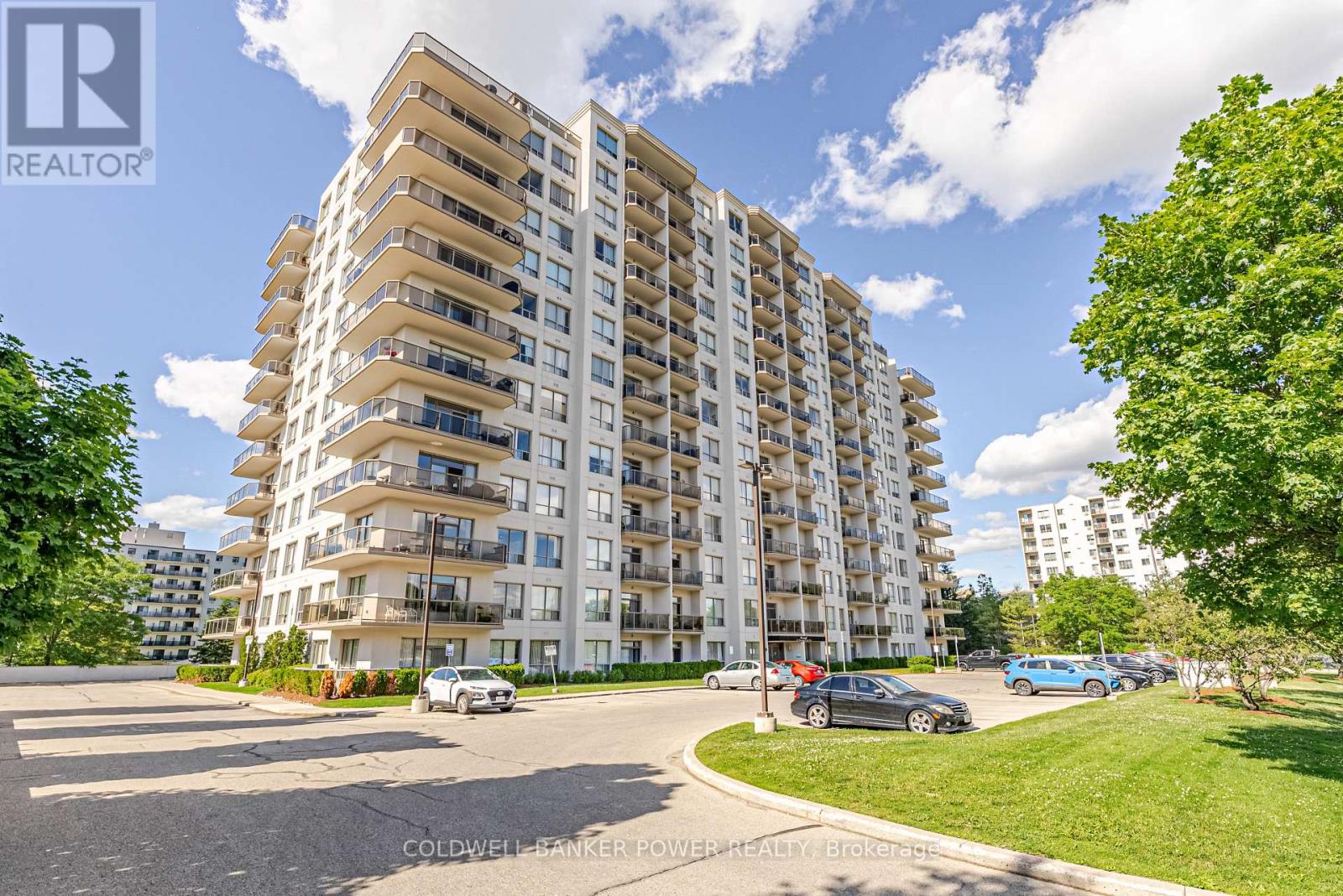 902 - 353 COMMISSIONERS ROAD W, London South (South D)