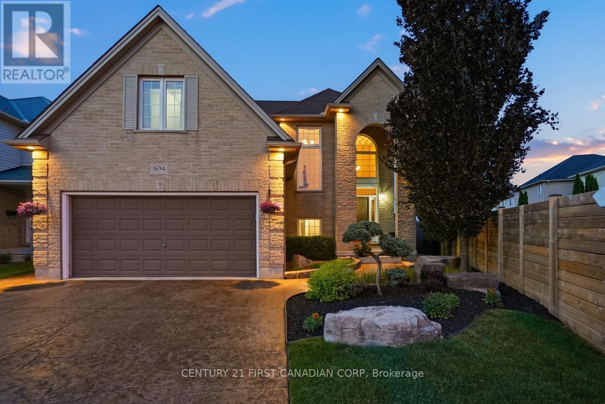 1694 GREEN GABLES ROAD, London South (South U)