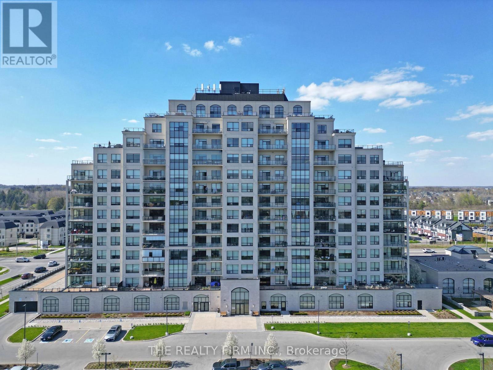 708 - 260 VILLAGEWALK BOULEVARD, London North (North R)