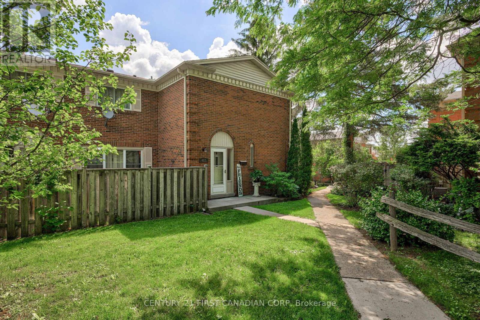 412 HOMESTEAD COURT, London North (North F)