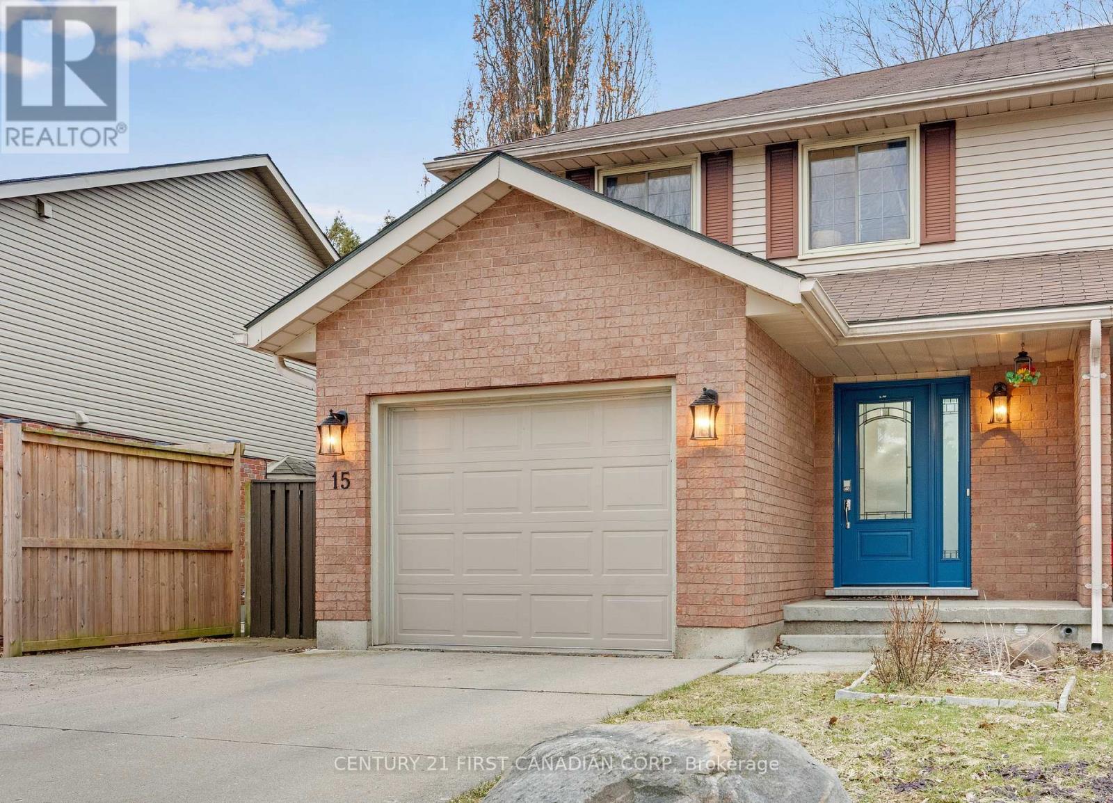 15 MOHICAN DRIVE, Woodstock (Woodstock - North)