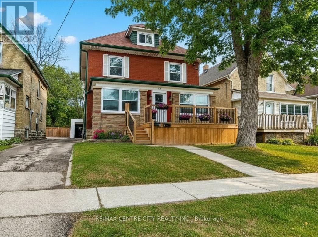 92 FOREST AVENUE, St. Thomas