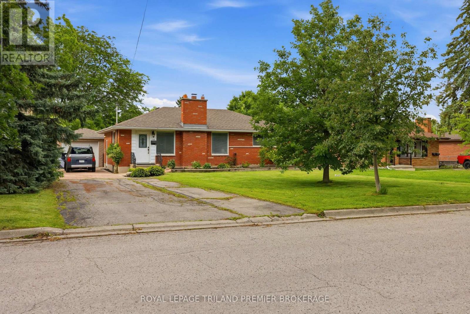 190 GLADMAN AVENUE, London South (South D)