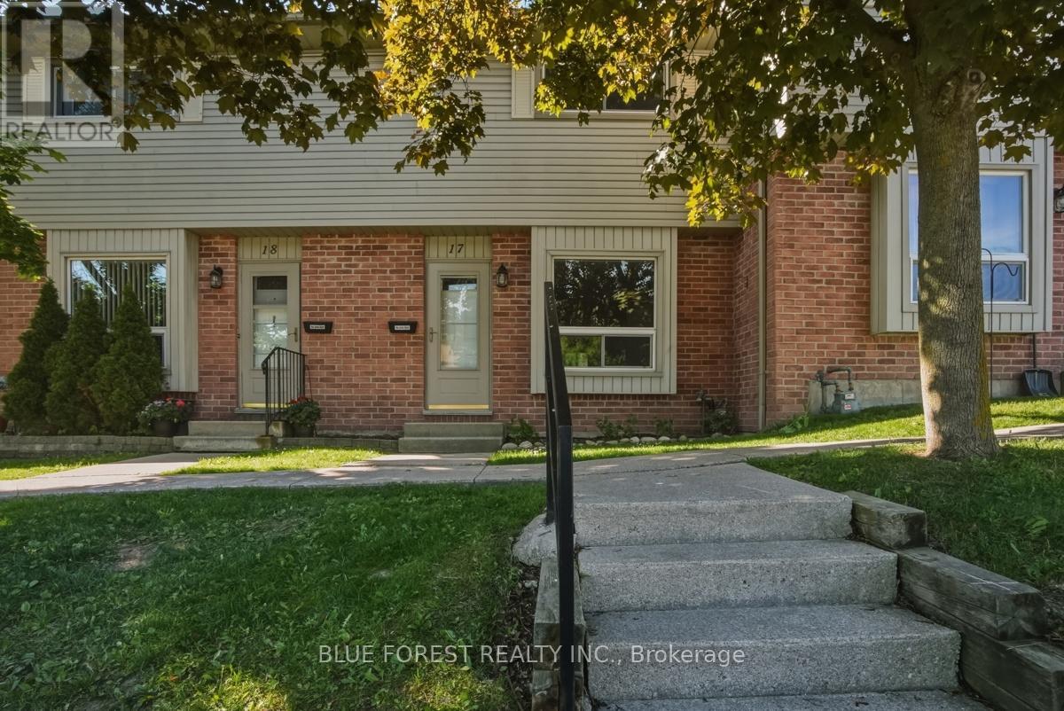 17 - 226 HIGHVIEW AVENUE W, London South (South O)