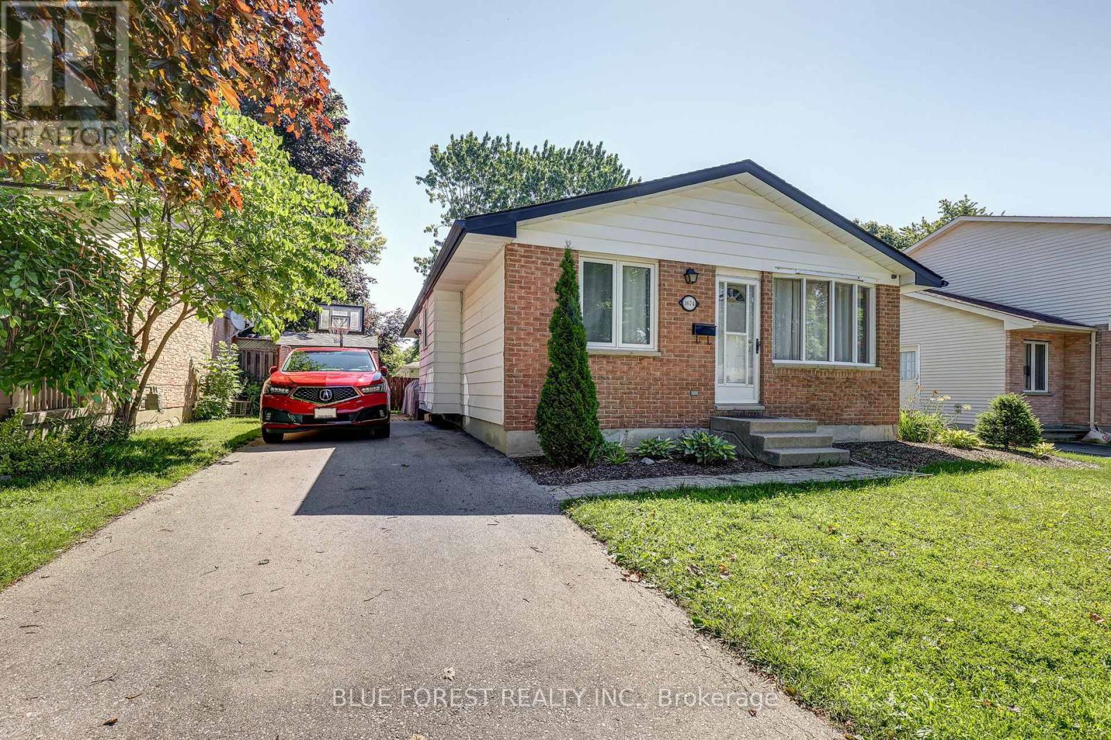 1674 ALDERSBROOK ROAD, London North (North F)