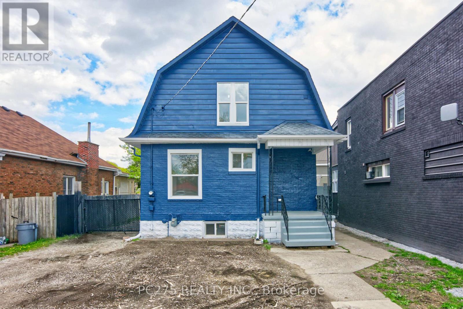272 VIDAL STREET S, Sarnia