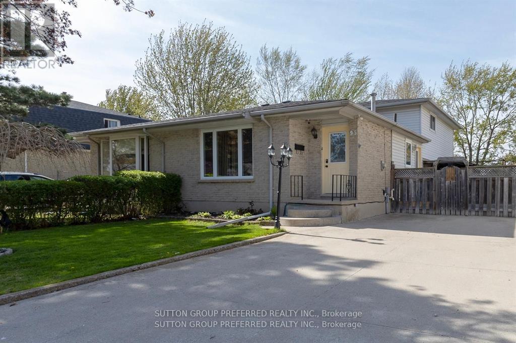 95 SCOTCHMERE CRESCENT, London South (South X)