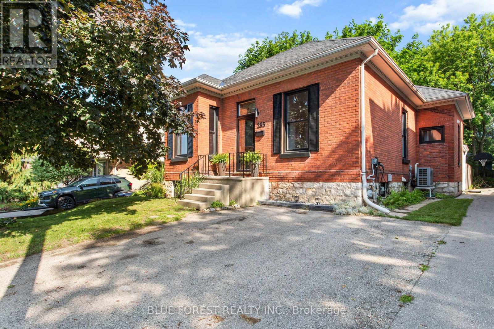 295 BULLER STREET, Woodstock (Woodstock - North)