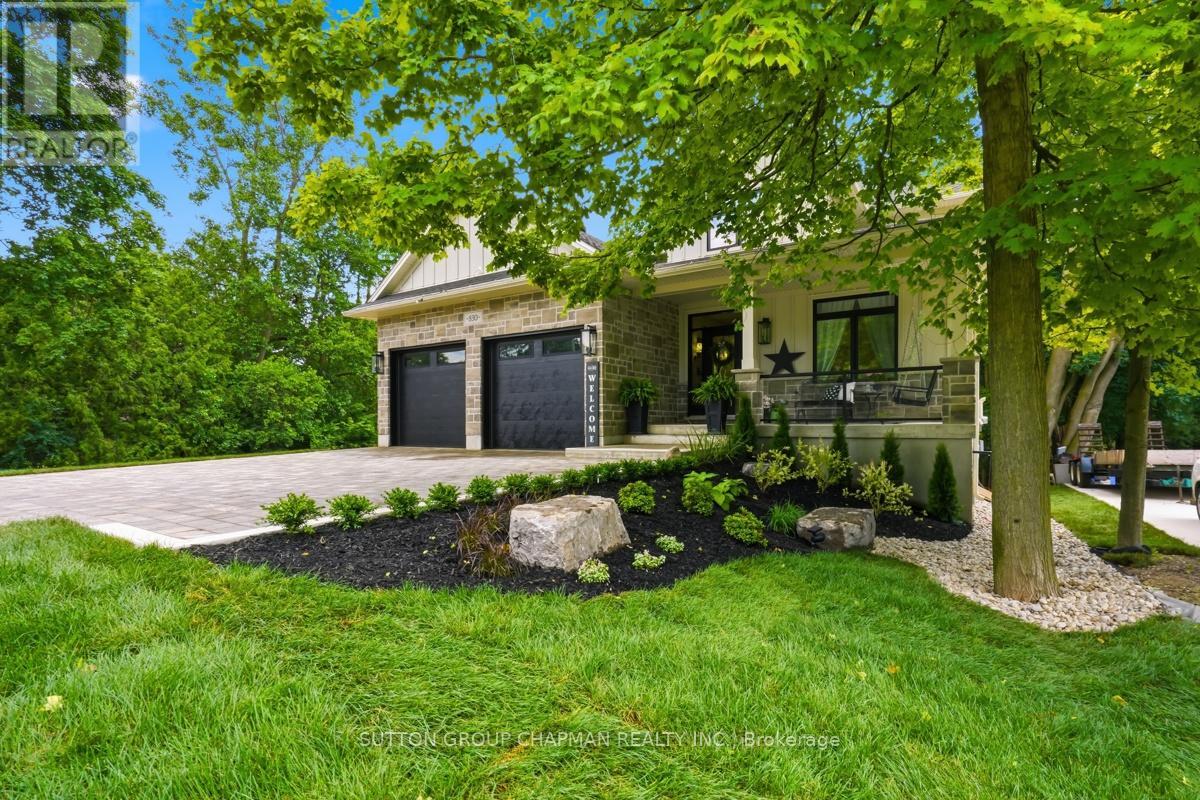 830 RIVERSIDE DRIVE, London North (North Q)