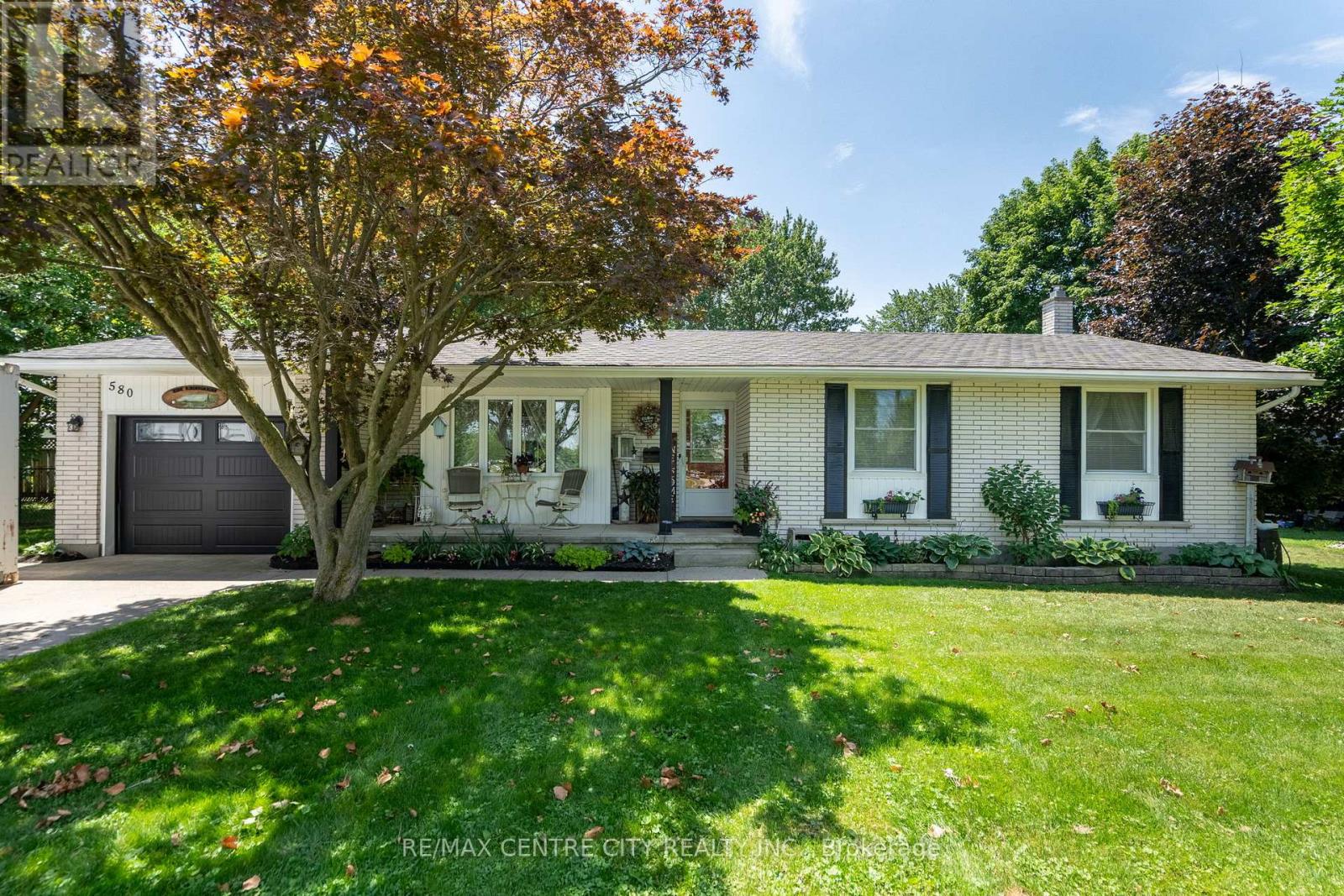 580 ALBERT STREET, Strathroy-Caradoc (NW)