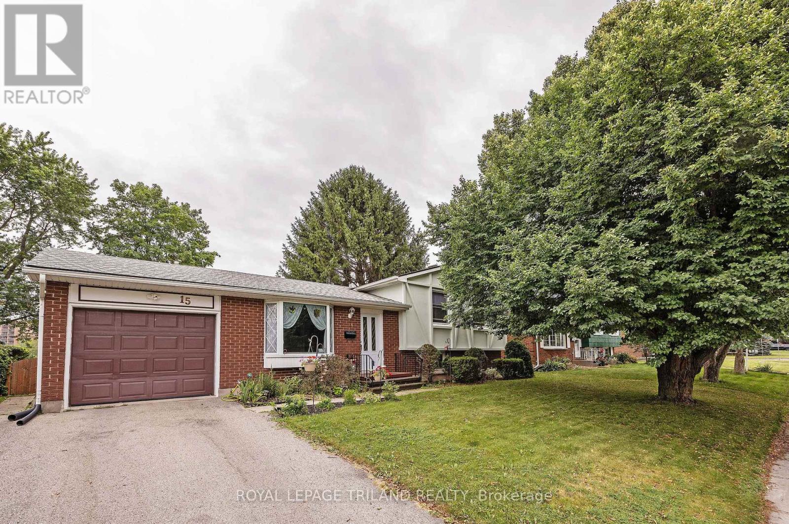 15 CONFEDERATION DRIVE, St. Thomas